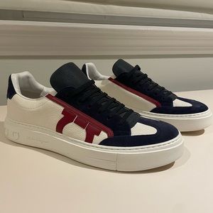 Salvatore Ferragamo mens sneakers size 9. Like new